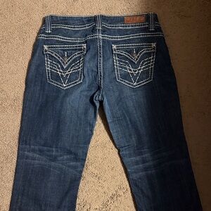 Vigoss Dark Blue Denim Capris NEW